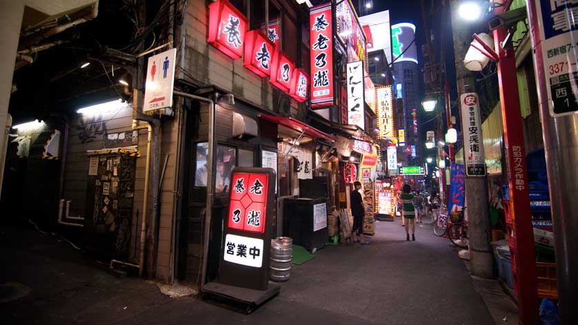 Golden Gai, Shinjuku, Tokyo, Japan.