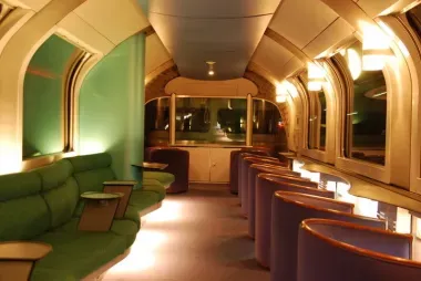 Vagón lounge en el tren Casiopea