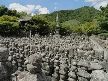 Templo de Adashino Nenbutsu, Kioto