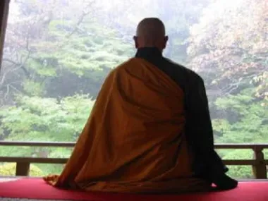 Le zazen, méditation assise caractérise la voie du Sôtô sur le chemin du zen.