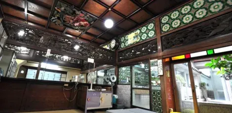 Interior del onsen Funaoka.