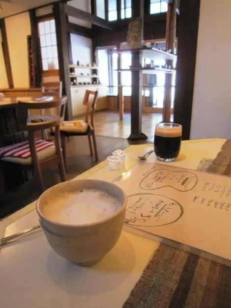 Bon’onsha International Cafe 