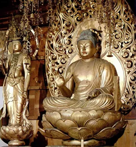 Una statua di Buddha.