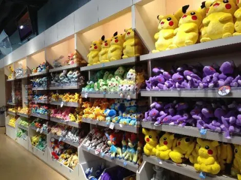 I peluches Pokemon, souvenir del Pokemon Center. Prendeteli tutti!