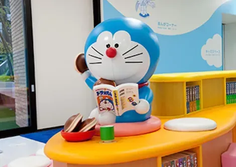 Doraemon, chaton bleu bien connu des Japonais, est la vedette du musée de Kawasaki (Tokyo).