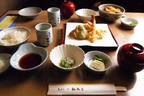 Un "menu tempura" servi partout au Japon 