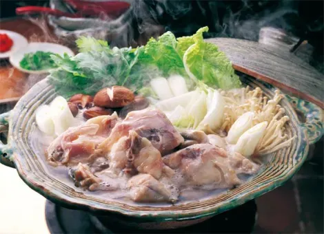 El nabe (estofado) es una de las maneras tradicionales de preparar el fugu.