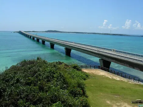 L'immense pont reliant Ikema à Miyako-jima