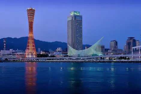 Le Port de Kobe et sa tour