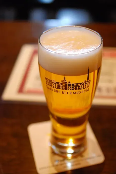 Un verre de bière provenant du Sapporo Beer Museum