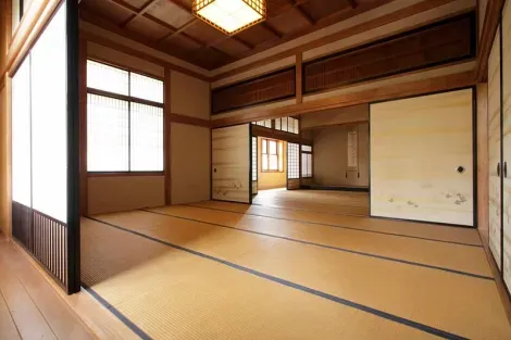 chambre-etage-villa-kyu-furukawa