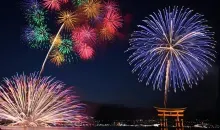 Le feu d'artifice de Miyajima est le plus célèbre du Japon