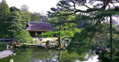 Vista del estanque de la Villa Katsura.