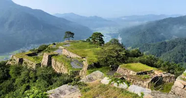 Japan Visitor - takeda-castle-2017-1.jpg