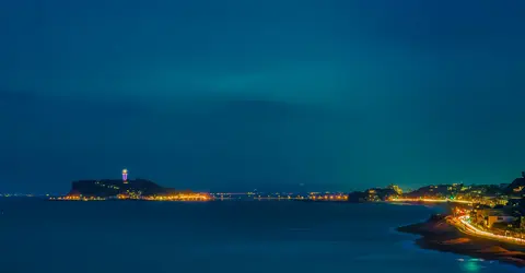 La route d'Enoshima, vue de nuit La route d'Enoshima, vue de nuit