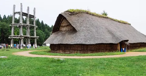 Le village du site de Sannai Maruyama à Aomori